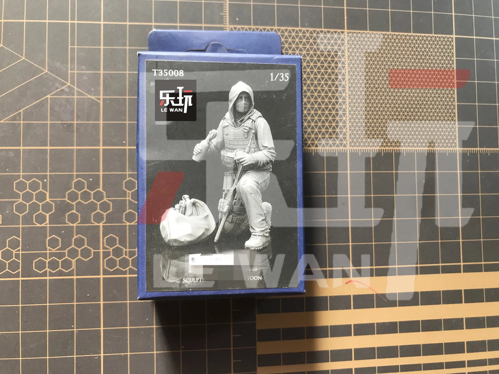 1/35 Modern Tactical Undercover Agent, Resin Model Figure Kit, Unassembled and Unpainted