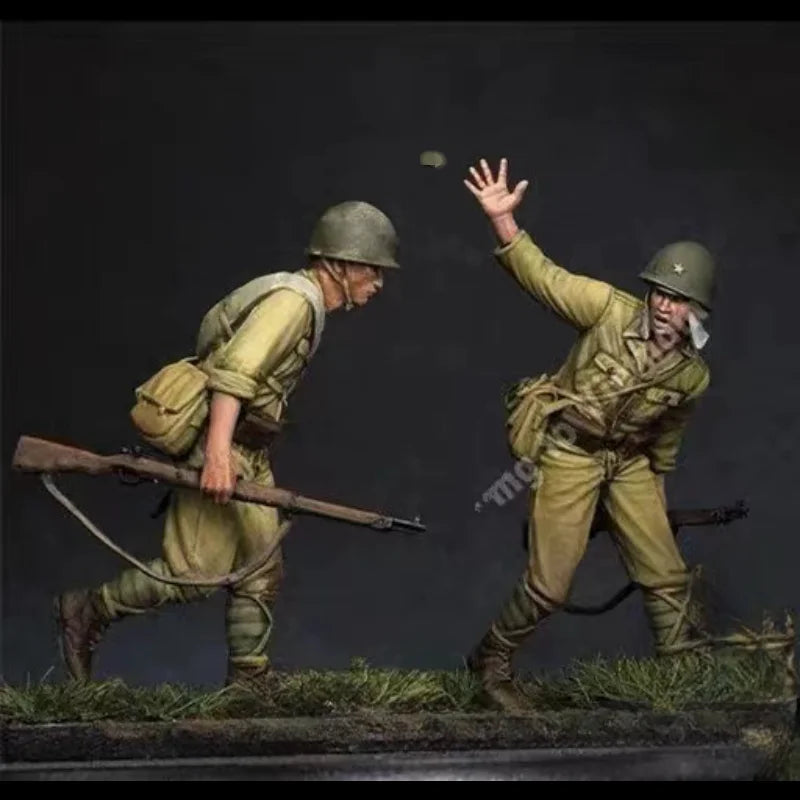1/35 WWII Allied Soldiers Combat, 2 Figures, Resin Model Diorama Kit, Unassembled and Unpainted