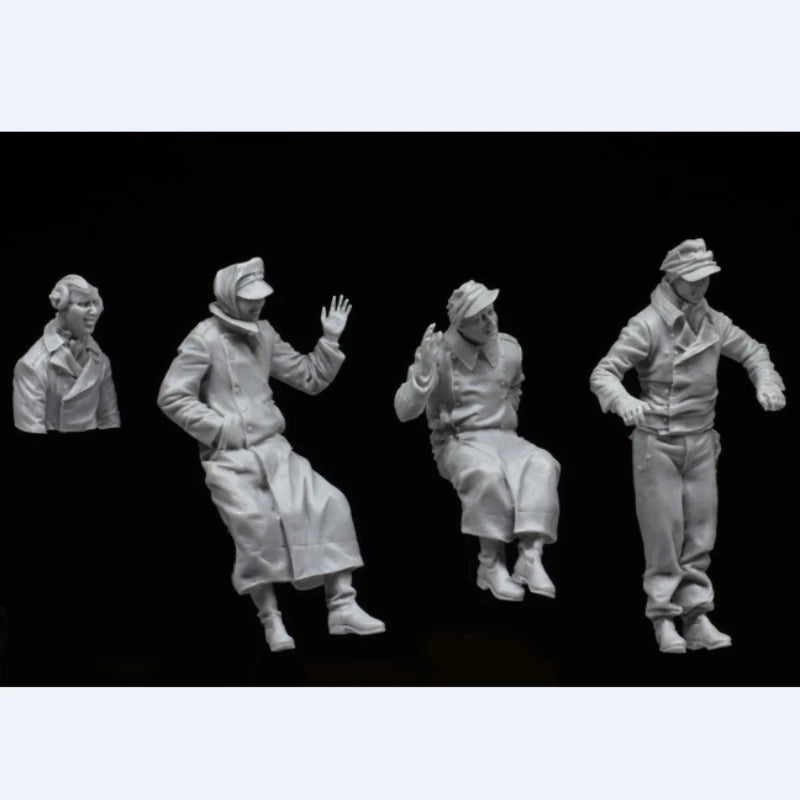 1/35 WWII German Tiger Tank Crew Winter, 4 Figures, Resin Model Figure Kit, Unassembled and Unpainted