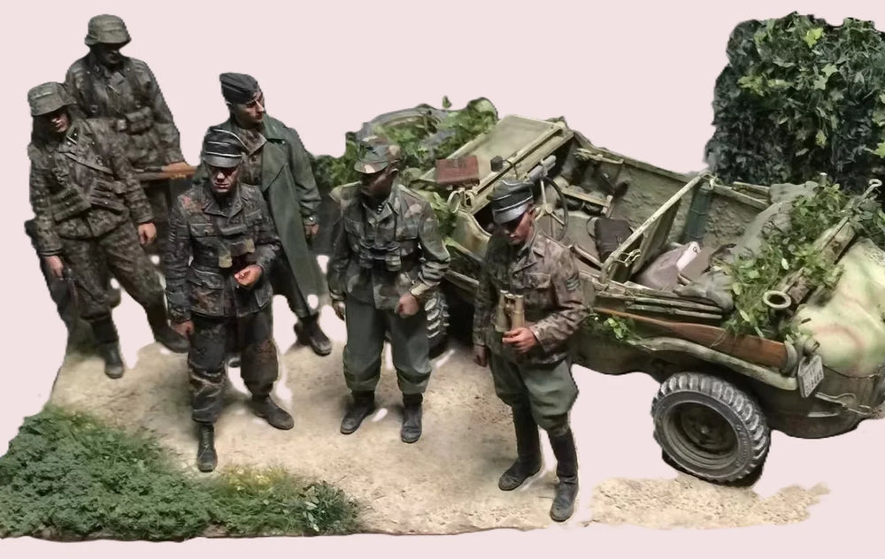 1/35 WWII German Infantry with Kubelwagen, 6 Figures, Resin Model Figure Kit, Unassembled and Unpainted