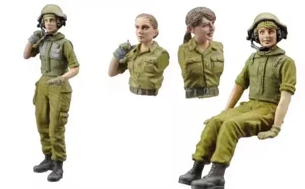 1/35 WWII Soviet Infantry Squad in Alert Poses, 4 Figures, Resin Model Figure Kit, Unassembled and Unpainted