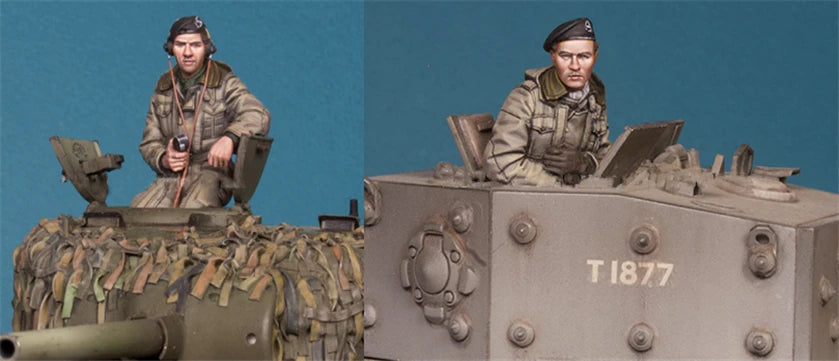 1/35 WWII Soviet Submachine Gunners, 2 Figures, Resin Model Figure Kit, Unassembled and Unpainted