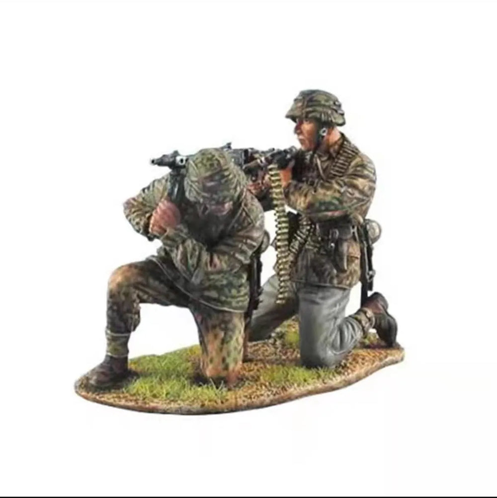 1/35 WWII German & Allied Soldiers, 2 Figures, Resin Model Figure Kit, Unassembled and Unpainted