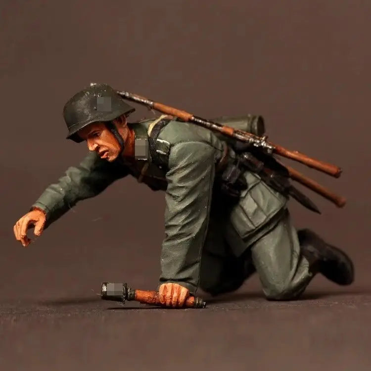 1/35 WWII German Wehrmacht Briefing, 6 Figures, Resin Model Figure Kit, Unassembled and Unpainted