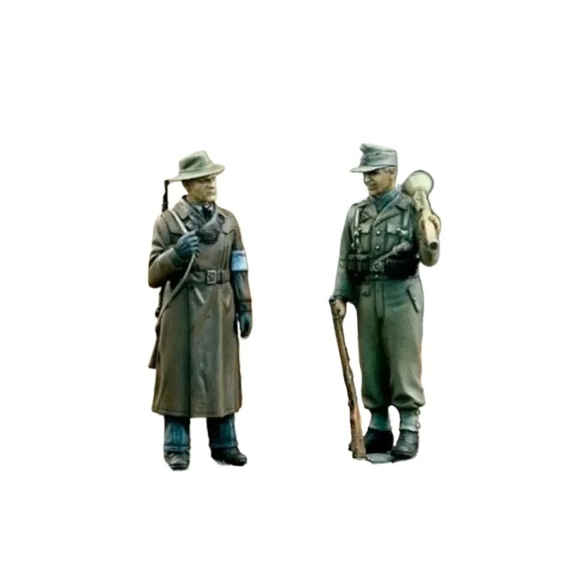 1/35 WWII German Infantry in Greatcoat Standing Watch, 2 Figures, Resin Model Figure Kit, Unassembled and Unpainted