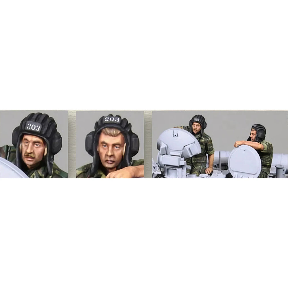1/35 Modern Infantry in Digital Camouflage, 2 Figures, Resin Model Figure Kit, Unassembled and Unpainted