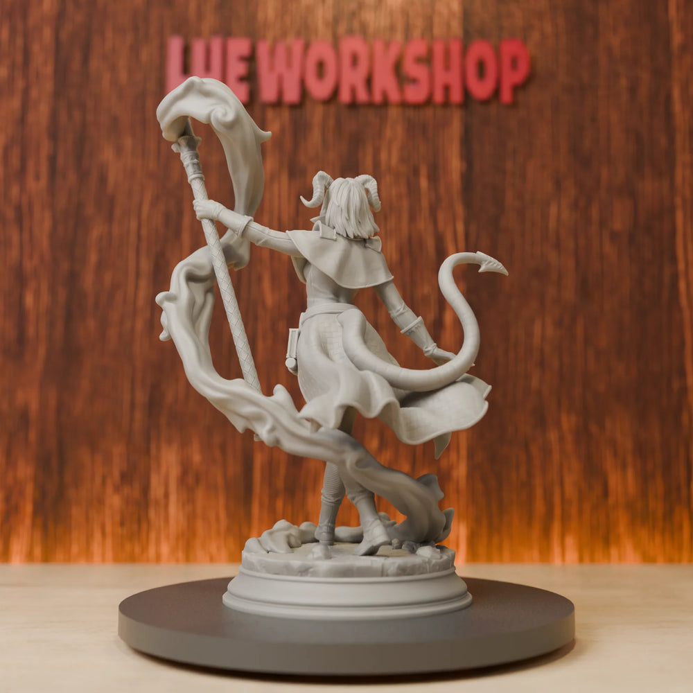 28mm Female Tiefling Sorcerer, Resin Model Figure Kit, Fantasy Theme, Unassembled and Unpainted
