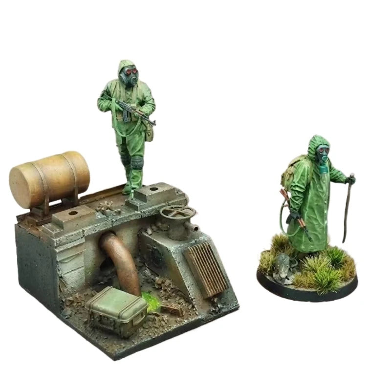 1/35 Modern CBRN Anti-Biochemical Soldiers Team, 2 Figures, Resin Model Figure Kit, Unassembled and Unpainted