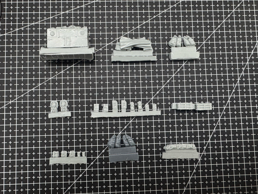 1/72 WWII Vehicle Stowage Accessories, Resin Model Accessory Kit, Unpainted