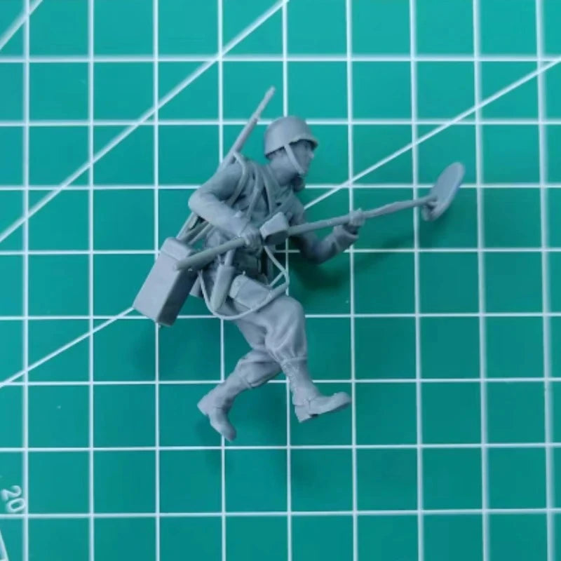 1/35 WWII US Engineer, Resin Model Figure Kit, Unassembled and Unpainted
