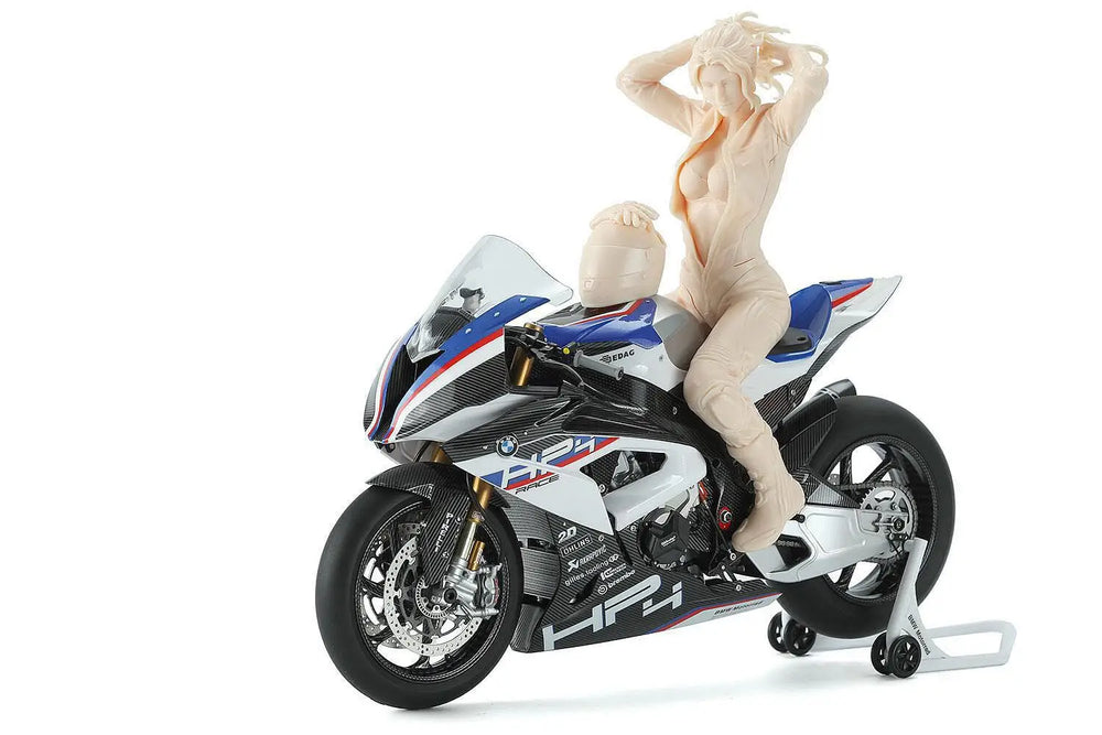1/9 Anime Female Rider, Resin Model Figure Kit, Unassembled and Unpainted