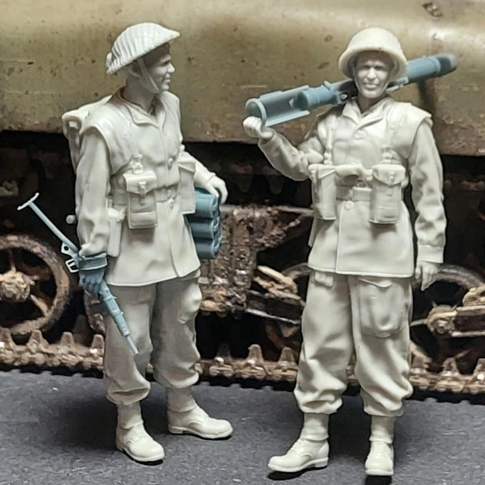 1/35 WWII British PIAT Infantry Team, 4 Figures, Resin Model Figure Kit, Unassembled and Unpainted