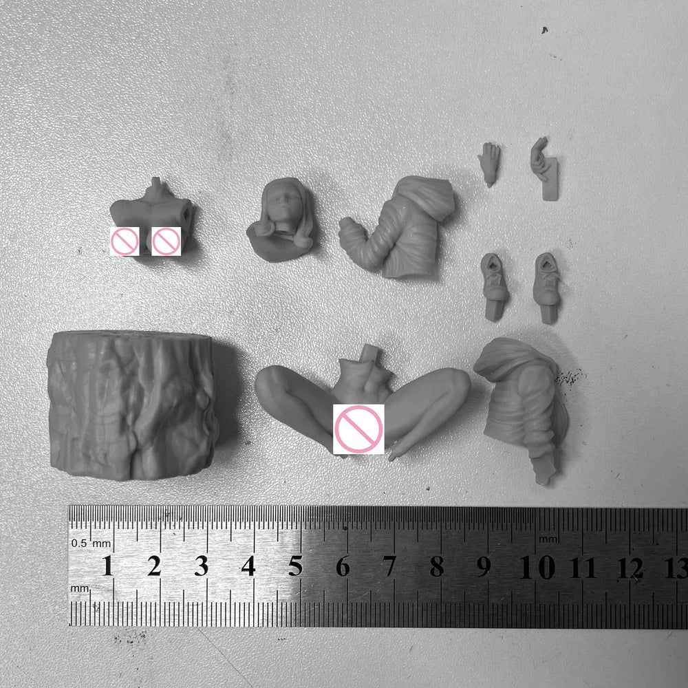 1/24 Chibi Girl, Resin Model Figure Kit, Anime Theme, Unassembled and Unpainted