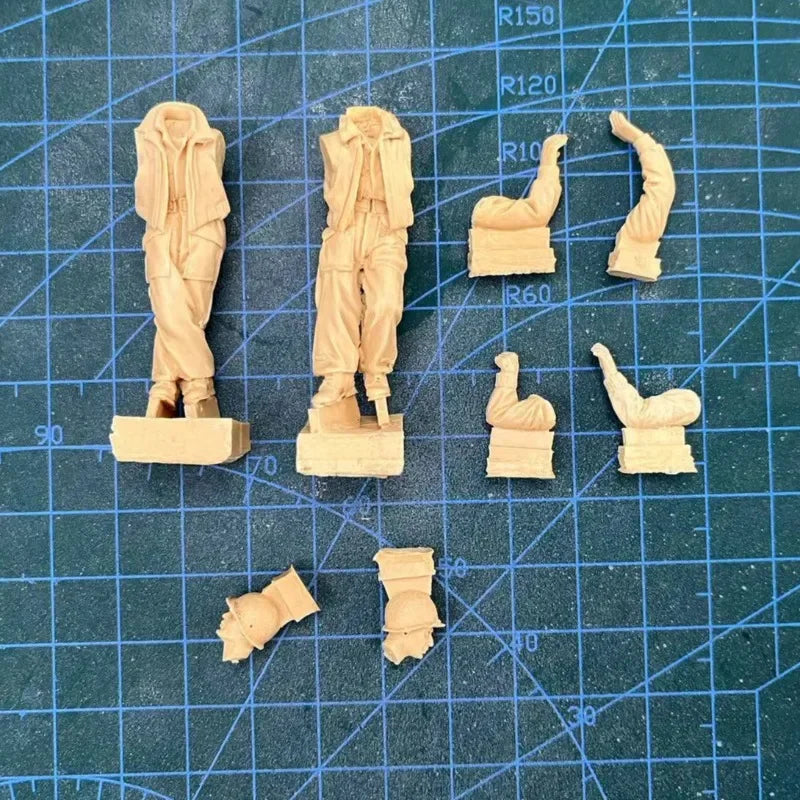1/35 WWII US Tank Crew at Attention, 2 Figures, Resin Model Figure Kit, Unassembled and Unpainted