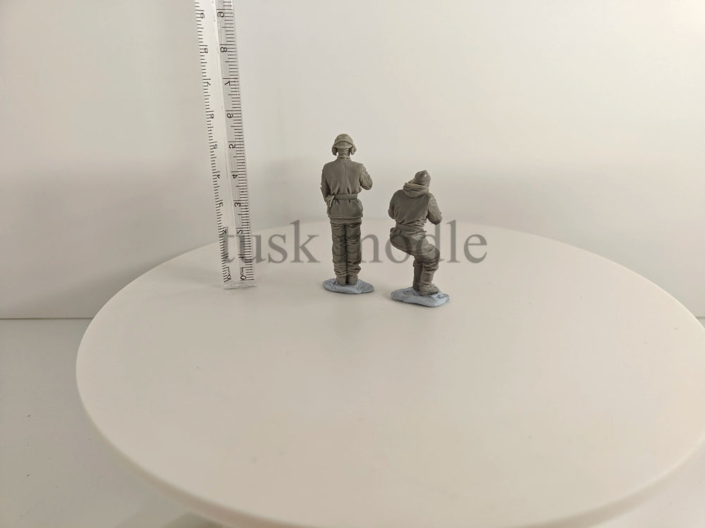 1/35 WWII German Tankmen Set, 13 Figures, Resin Model Figure Kit, Unassembled and Unpainted