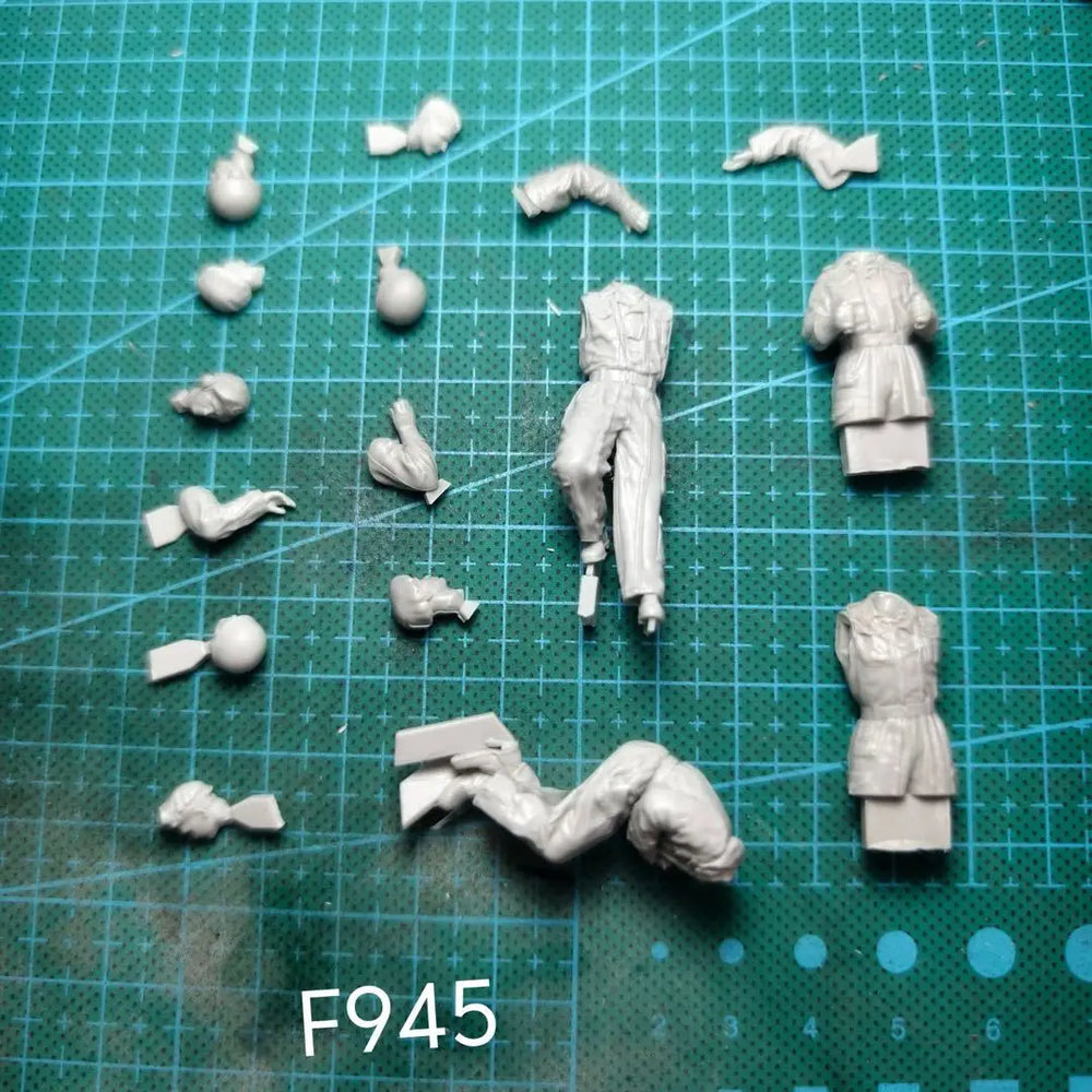 1/35 WWII American Infantry with Binoculars, Resin Model Figure Kit, Unassembled and Unpainted