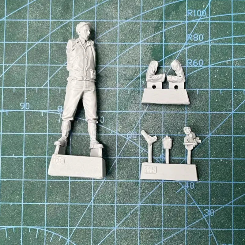 1/35 WWII US Military Cameraman, Resin Model Figure Kit, Unassembled and Unpainted