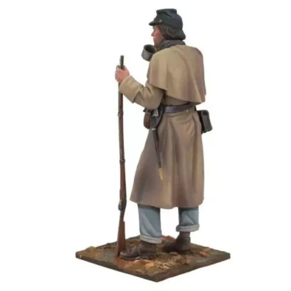 1/24 WWI German Infantryman with Rifle and Bayonet, Resin Model Figure Kit, Unassembled and Unpainted