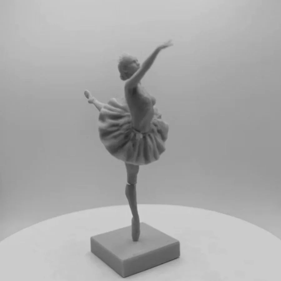 1/24 Modern Ballet Dancer, Resin Model Figure Kit, Unassembled and Unpainted