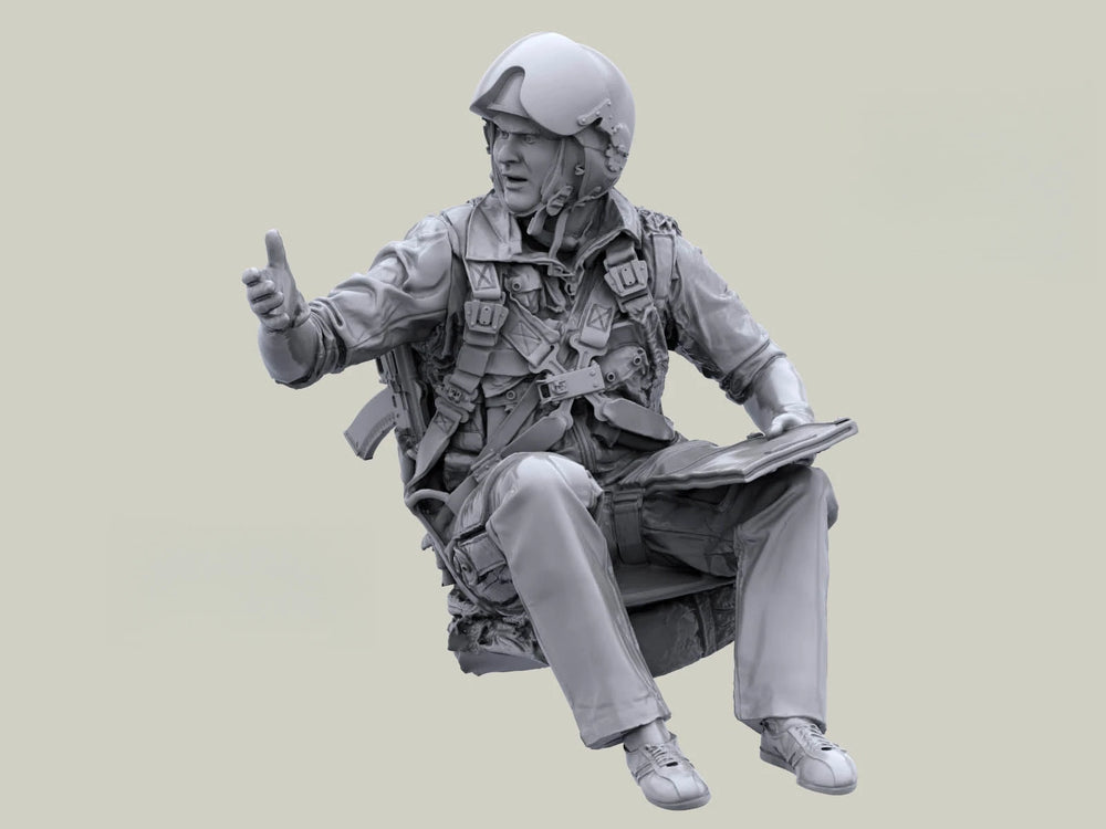1/48 Modern Tactical Operator with Comms Headset, Resin Model Figure Kit, Unassembled and Unpainted