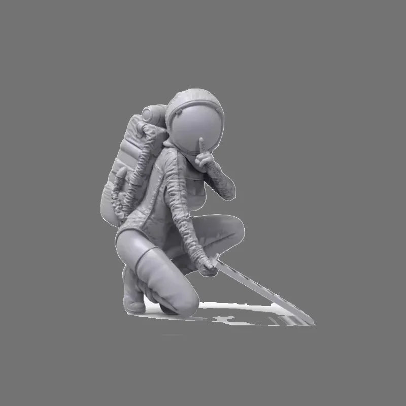 1/24 Astronaut, Resin Model Figure Kit, Sci-Fi Theme, Unassembled and Unpainted