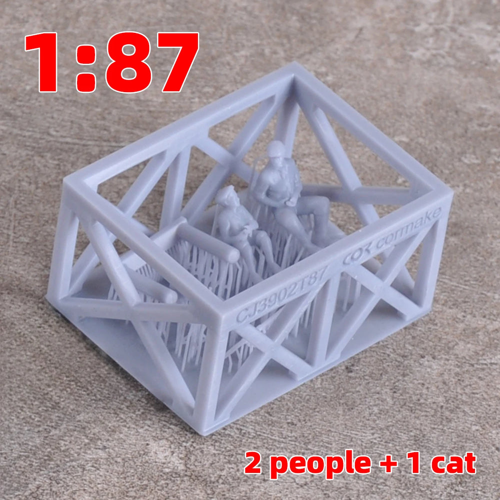 1/35 Civilian Dock Scene, 4 Figures, Resin Model Figure Kit, Historical Theme, Unassembled and Unpainted