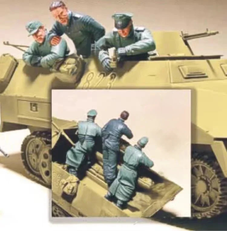 1/35 WWII German Panzer Crew with Rifles, 3 Figures, Resin Model Figure Kit, Unassembled and Unpainted