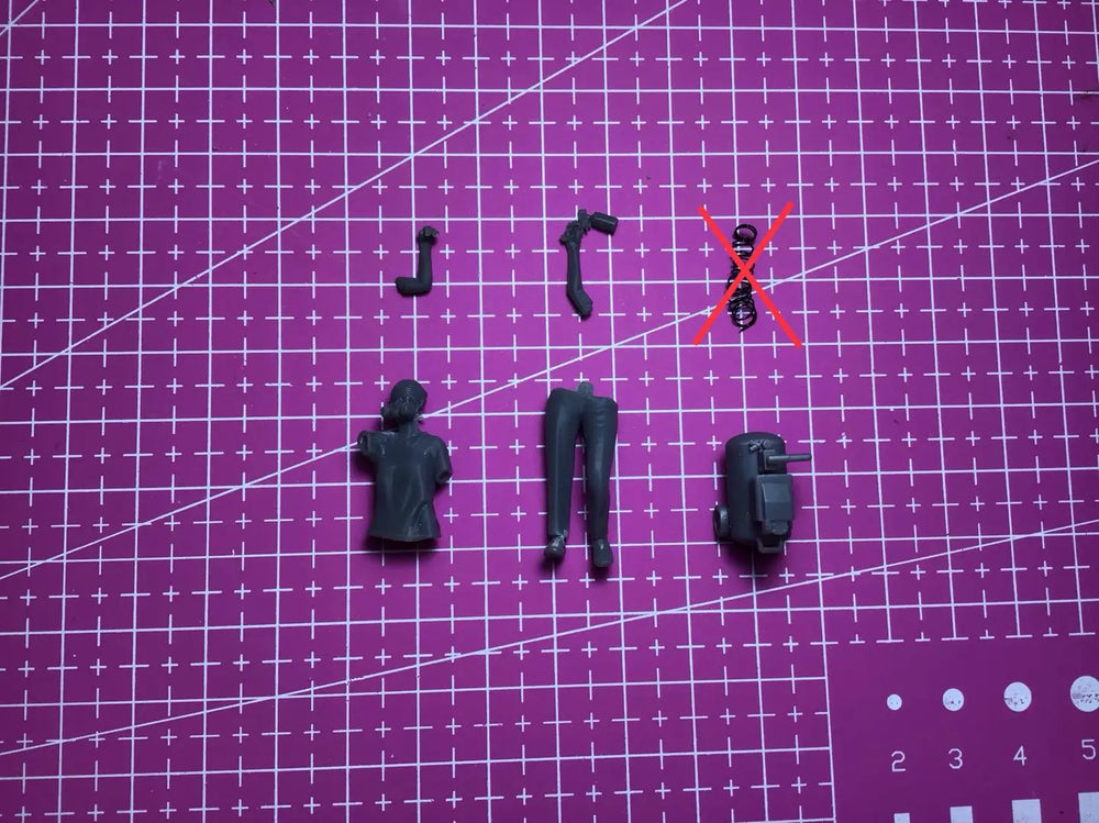 1/35 Female Photographers with Robot Companions, 5 Figures, Resin Model Figure Kit, Unassembled and Unpainted
