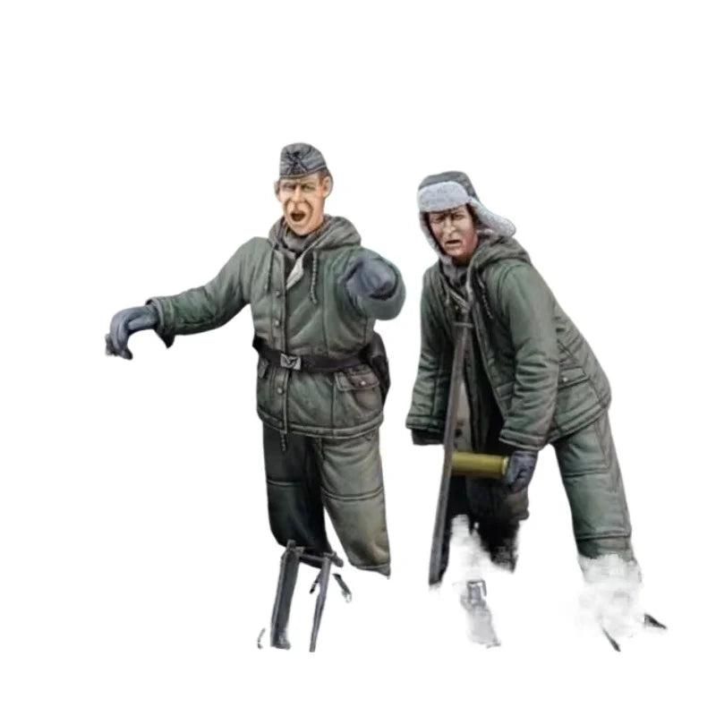1/35 WWII German Tank Crew Winter, 2 Figures, Resin Model Figure Kit, Unassembled and Unpainted