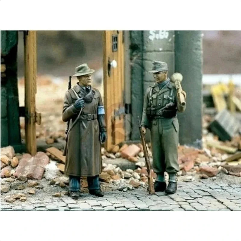 1/35 WWII German Infantry in Greatcoat Standing Watch, 2 Figures, Resin Model Figure Kit, Unassembled and Unpainted