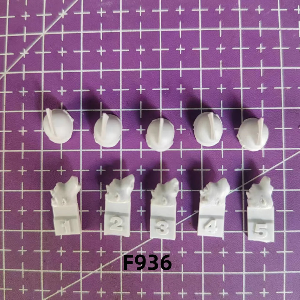 1/35 WWI Soldier Heads & Torsos, 5 Figures, Resin Model Figure Kit, Unassembled and Unpainted