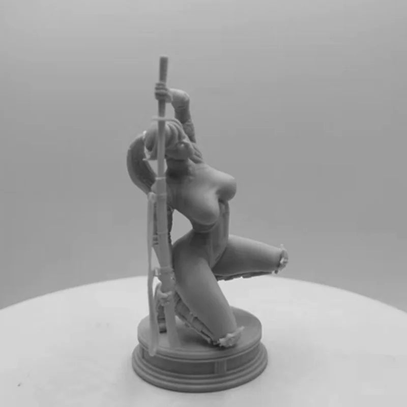 1/24 Sci-Fi Ninja Girl Sara, Resin Model Figure Kit, Anime Theme, Unassembled and Unpainted