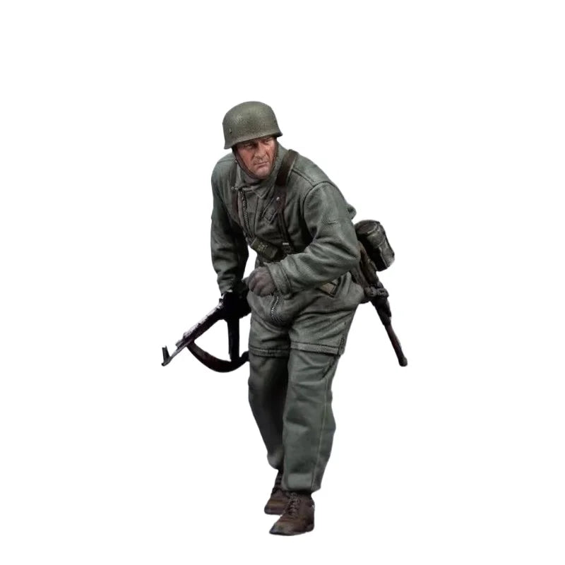 1/35 WWII Soldier with Submachine Gun, Resin Model Figure Kit, Unassembled and Unpainted