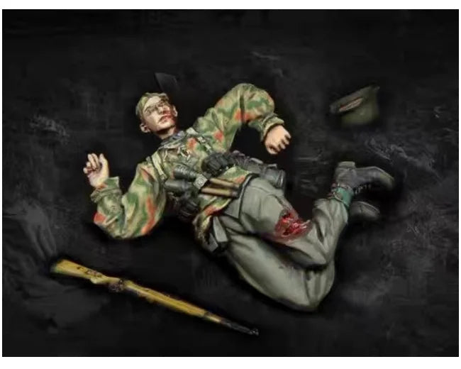 1/35 WWII German Infantry Prone with Rifles, 2 Figures, Resin Model Figure Kit, Unassembled and Unpainted