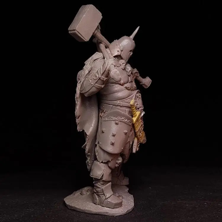 1/24 Horned Barbarian with Dual Axes, Resin Model Figure Kit, Fantasy Theme, Unassembled and Unpainted