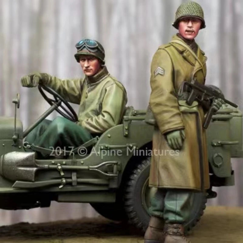 1/35 WWII German Motorcycle Crew, 2 Figures, Resin Model Figure Kit, Unassembled and Unpainted