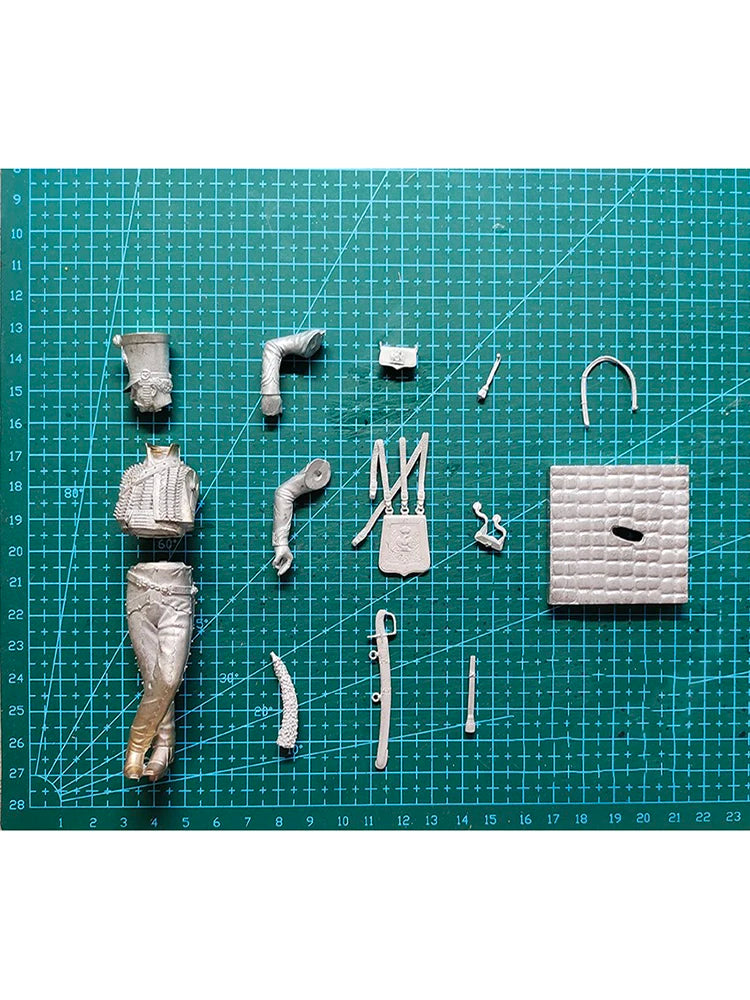 1/18 Napoleonic French Cavalry Officer, Resin Model Figure Kit, Unassembled and Unpainted
