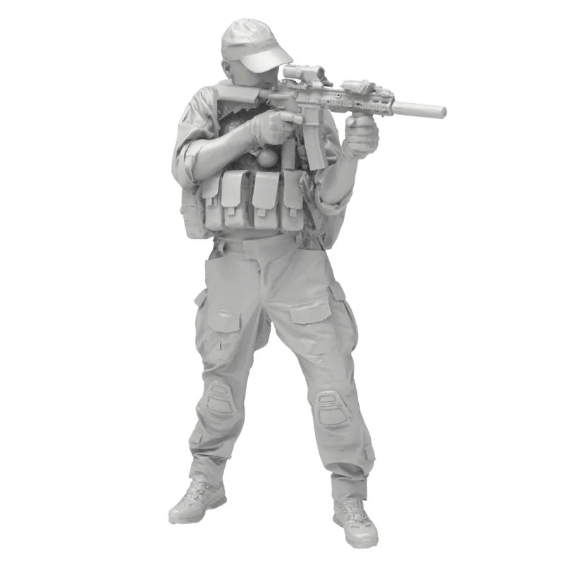 1/35 Modern Tactical Operator in Arctic Combat Gear, Resin Model Figure Kit, Unassembled and Unpainted