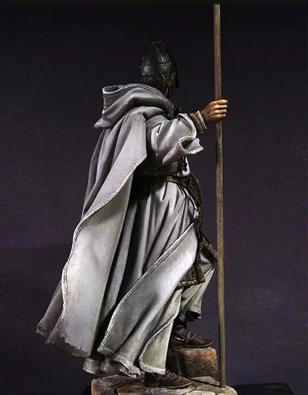 1/9 Medieval Fantasy Warrior with Ornate Robes, Resin Model Figure Kit, Unassembled and Unpainted