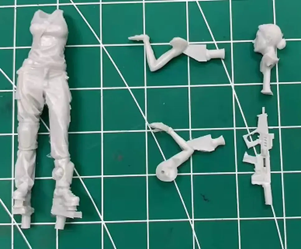 1/35 Modern Israeli Soldier in Combat Ready Stance, Resin Model Figure Kit, Unassembled and Unpainted