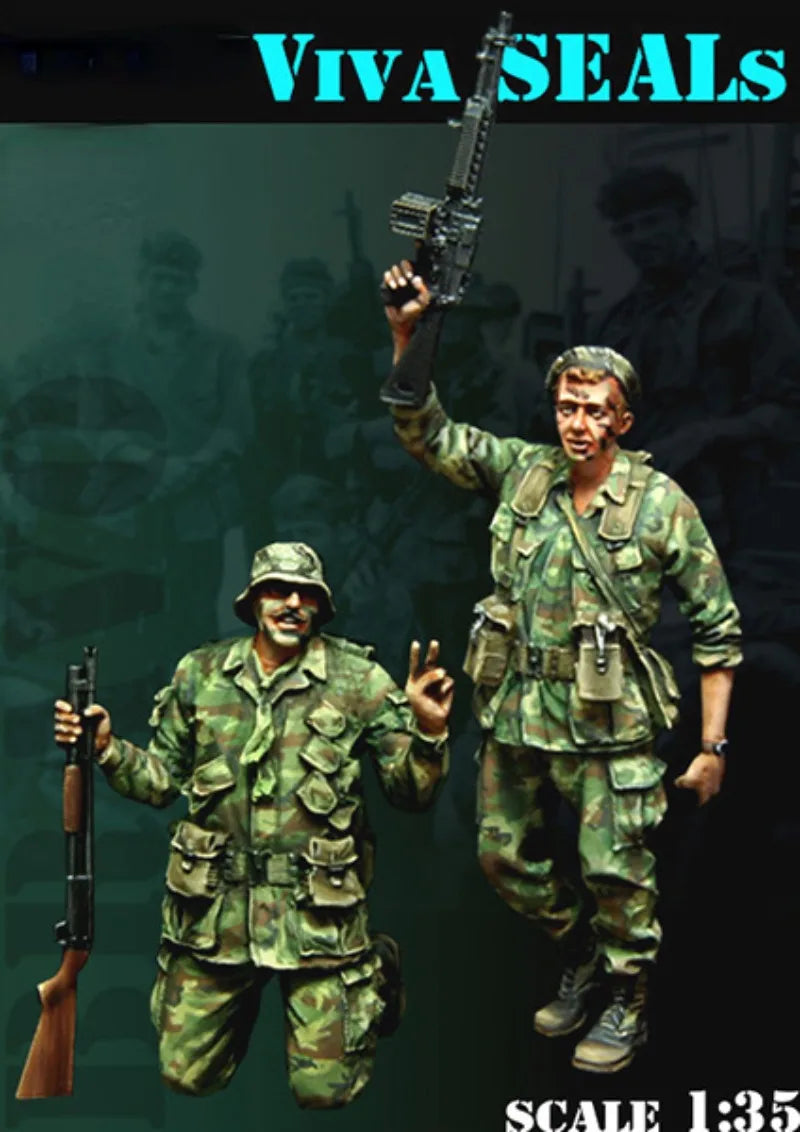 1/35 Vietnam War US Army Combat Squad with Ammo and Radio, 2 Figures, Resin Model Figure Kit, Unassembled and Unpainted