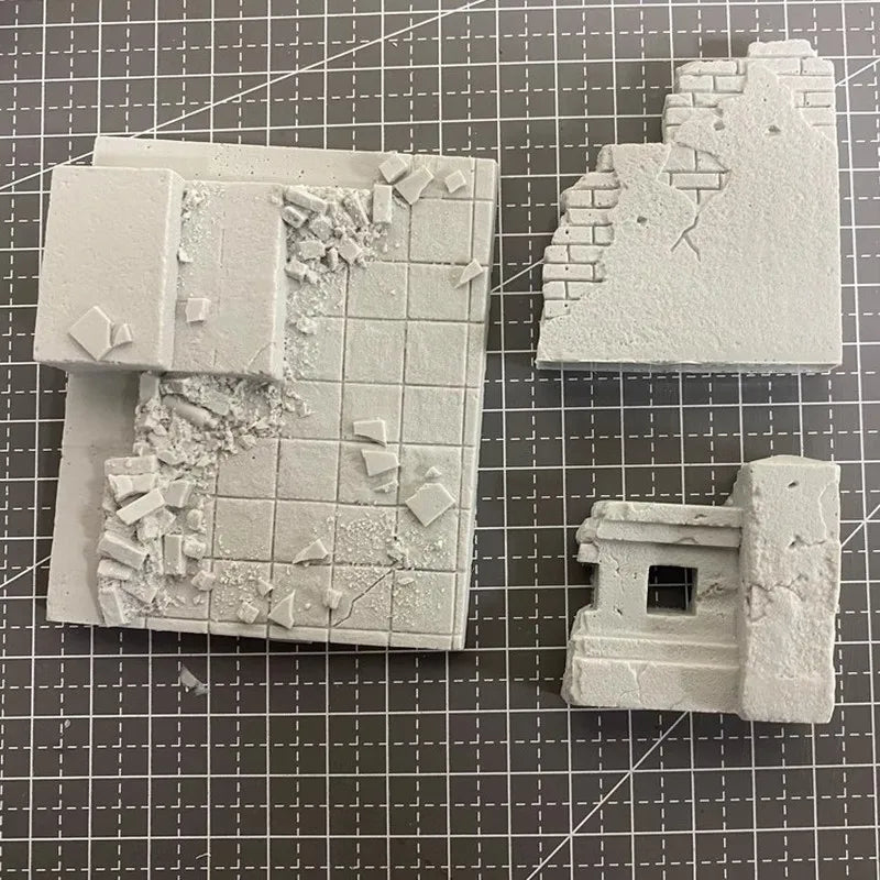 1/35 WWII Soldiers in Trench, 3 Figures, Resin Model Diorama Kit, Unassembled and Unpainted