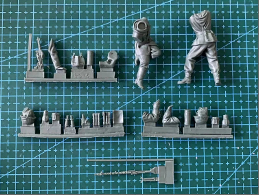 1/35 WWII German Machine Gun Team Prone, 2 Figures, Resin Model Figure Kit, Unassembled and Unpainted
