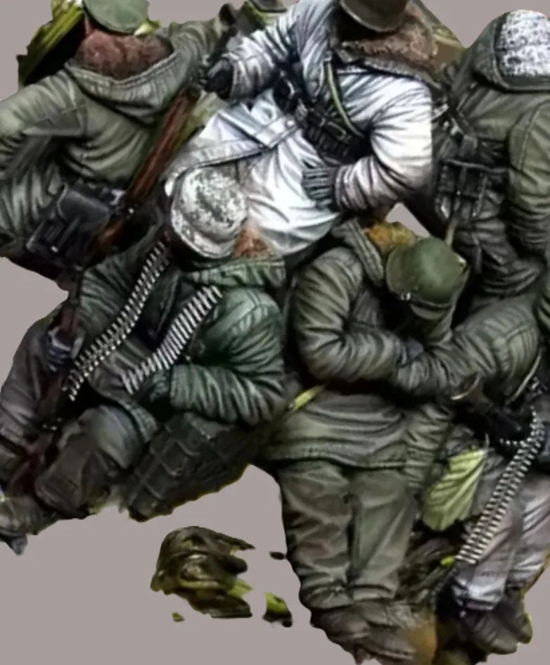 1/35 Modern Tactical Soldiers with Combat Gear, 8 Figures, Resin Model Figure Kit, Unassembled and Unpainted