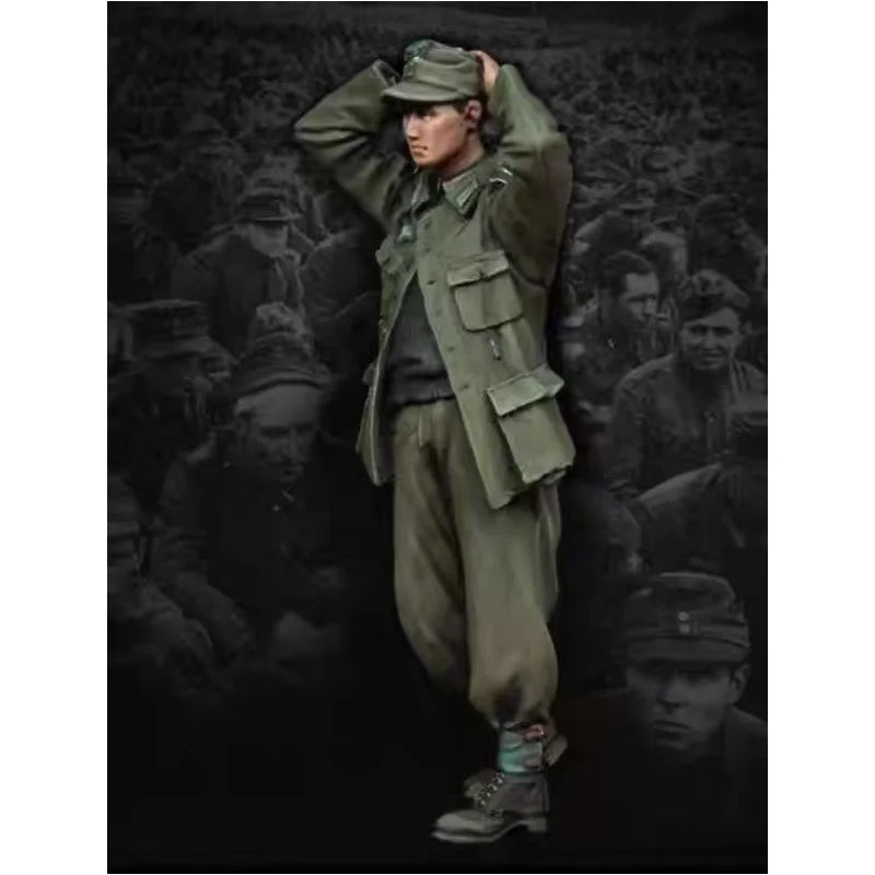 1/35 WWII Soldier with Uniform and Puttees, Resin Model Figure Kit, Unassembled and Unpainted