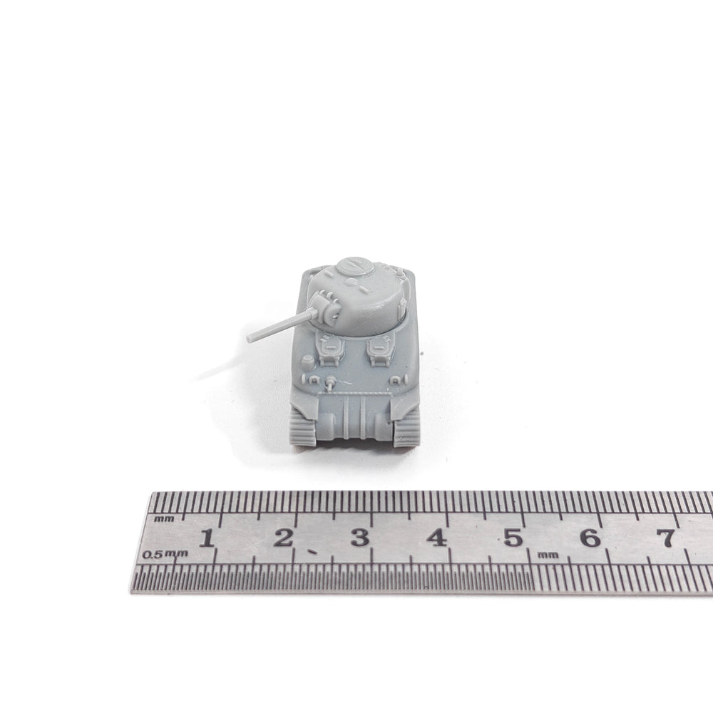 1/144 WWII Sherman M4A1 Medium Tank, Resin Model Vehicle Kit, Unassembled and Unpainted