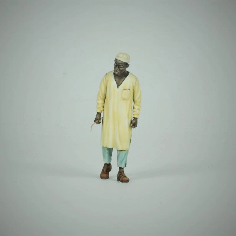 1/35 Civilian Merchant with Donkey, 2 Figures, Resin Model Figure Kit, Historical Theme, Unassembled and Unpainted