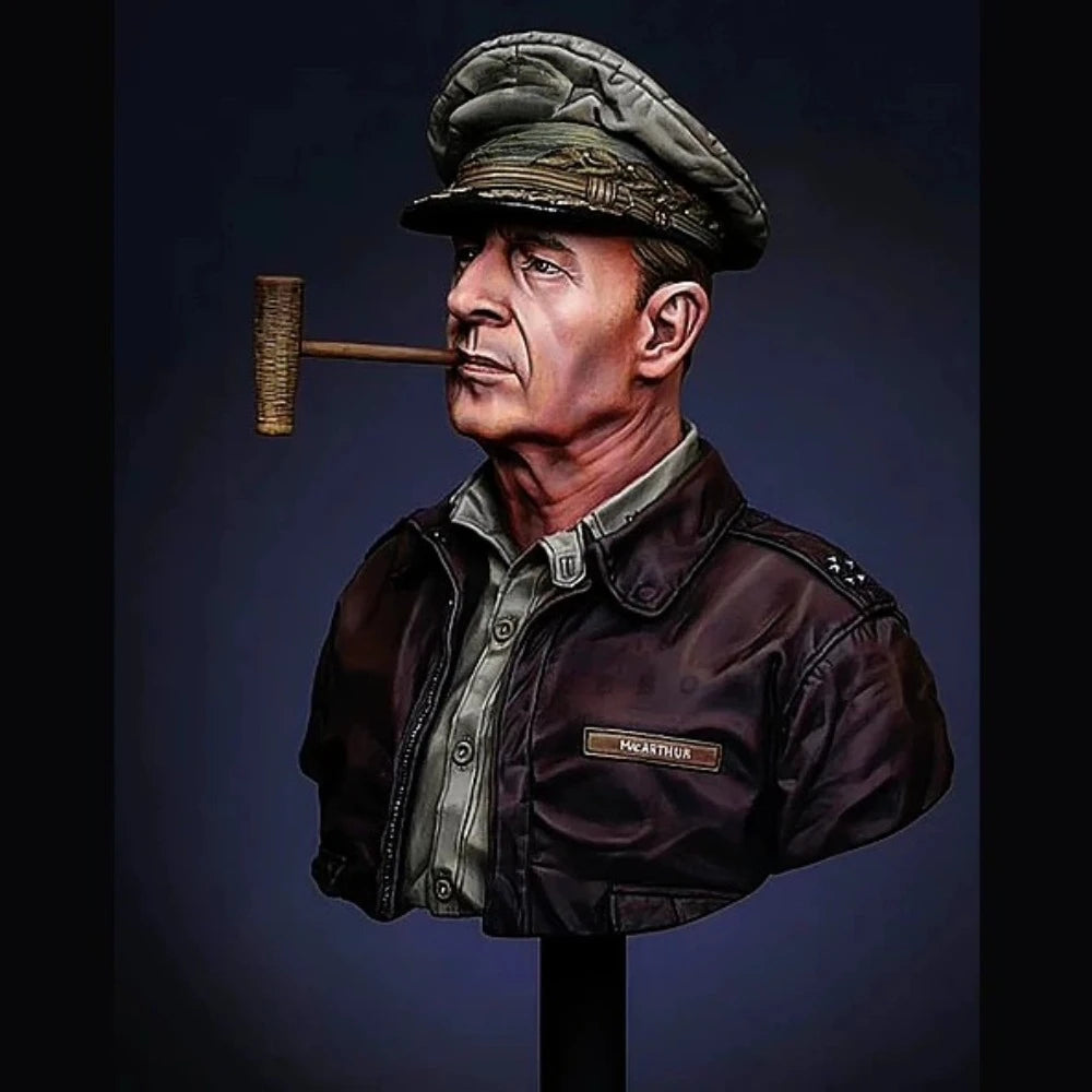1/10 WWII German Kriegsmarine Officer in Leather Tunic, Resin Model Bust Kit, Unassembled and Unpainted