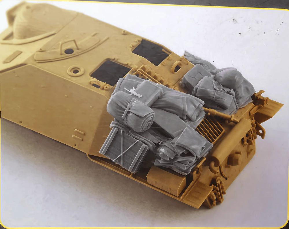 1/35 WWII Tank Debris, Resin Model Vehicle Kit, Unassembled and Unpainted