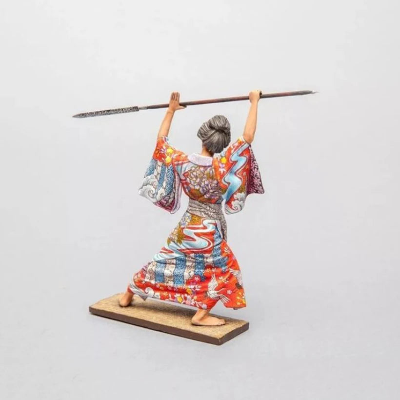 90mm Female Warrior Leader, Resin Model Figure Kit, Fantasy Theme, Unassembled and Unpainted